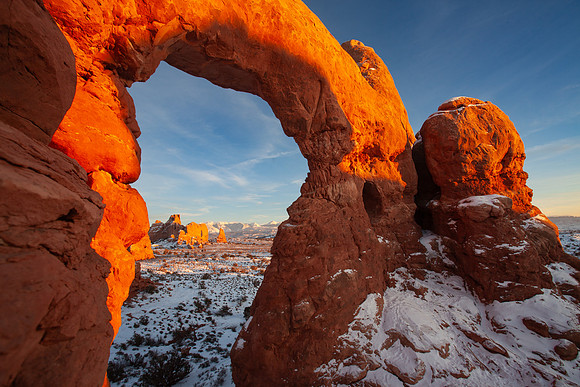 Viewing the La Sals through Turret Arch