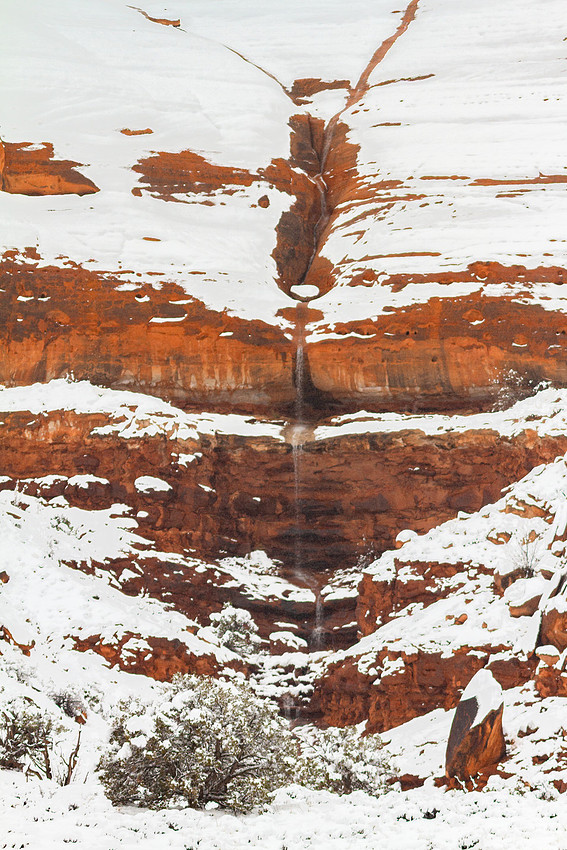 Ephemeral waterfall