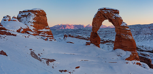 Delicate Arch and Alpenglow