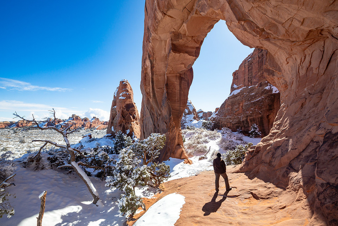 Pine Tree Arch hiker