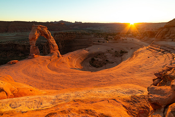 Delicate Arch Sunset Spectators