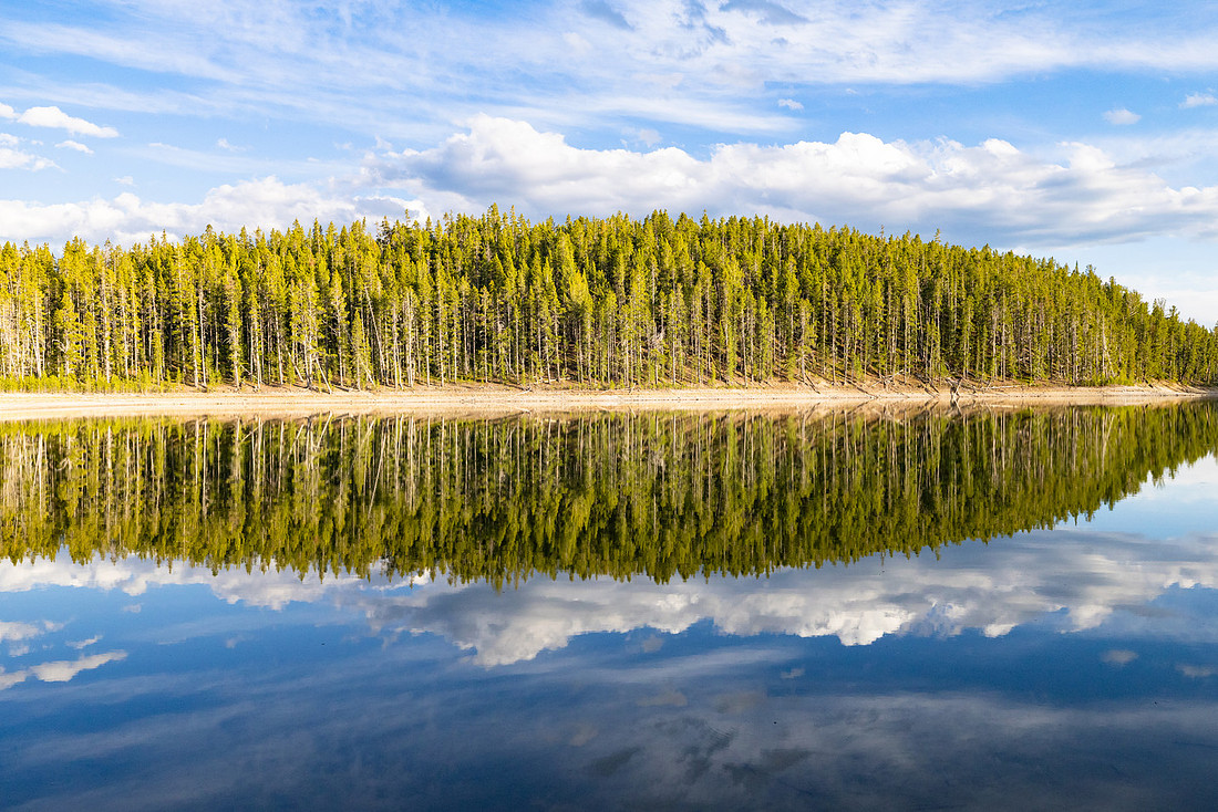 Afternoon reflections on Mary Lake  (2)