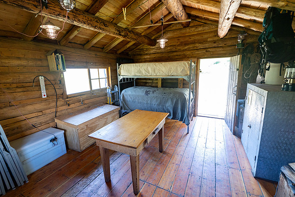 Cache Creek Patrol Cabin: inside views ()