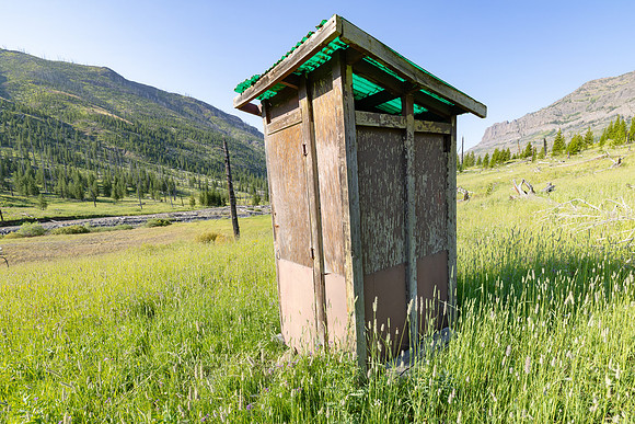 Cache Creek Patrol Cabin: outhouse (3)