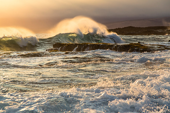 Evening Light at Apua Point Waves (3)