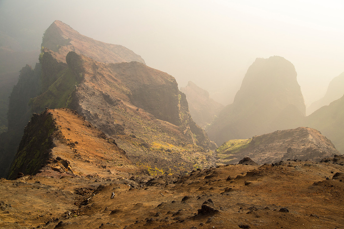 Vog Sunrise from Waimea Canyon Lookout (3)