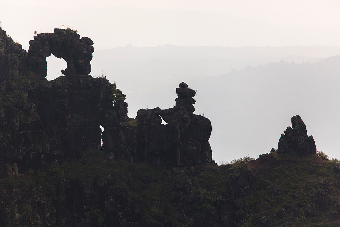Arches on the Fins of Waimea Canyon