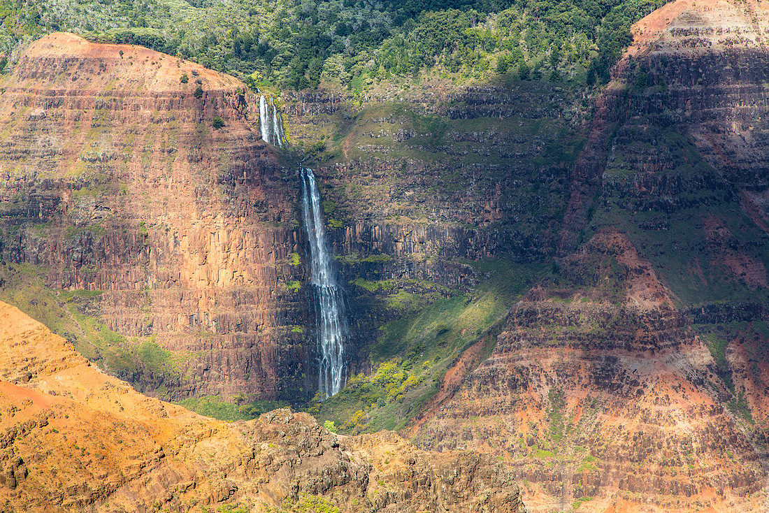 Waipo'o Falls
