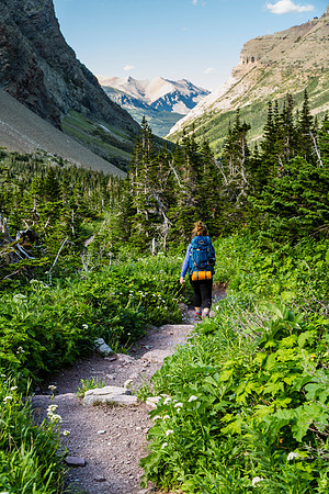 Hiking back to the Cracker Lake Trailhead
