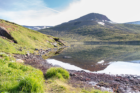veiðileysufjörður reflections