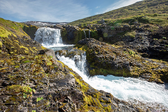 Waterfall along the trail from veiðileysufjörður