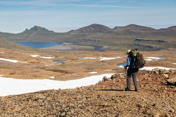 Heading towards Hornvik from the pass
