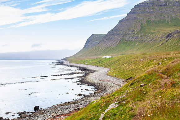Private residence along the coastline of Hornvik