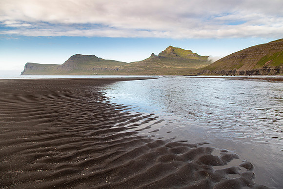 Black sand beach at Hornvik