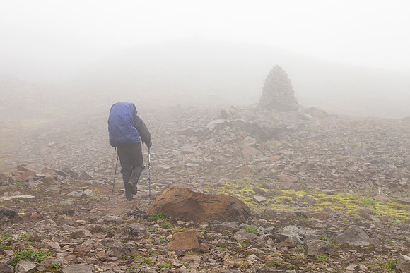 Following the cairns to Hloduvik