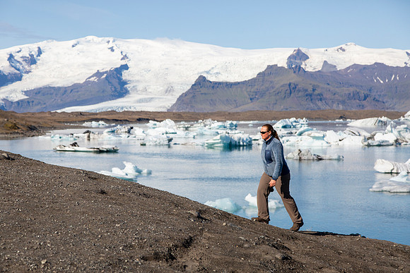Corrie hiking at Jökulsárlón