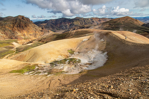 Thermal areas and mountains along the Laugavegur Trail