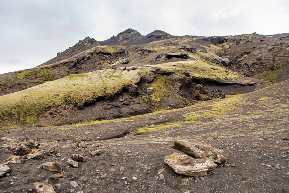 Views dropping down to Álftavatn from the pass (3)