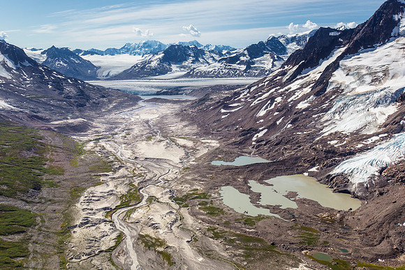 Approaching the Tana Glacier