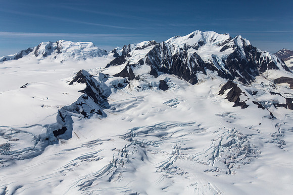 Barkley Ridge Along Bagley Icefield (3)
