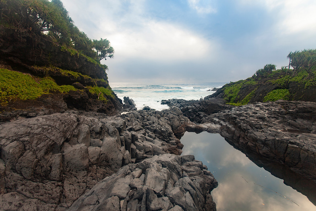 Seven Sacred Pools 2