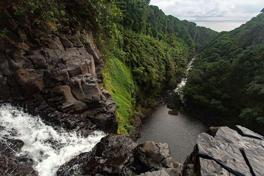 Makahiku Falls, Maui 200 ft