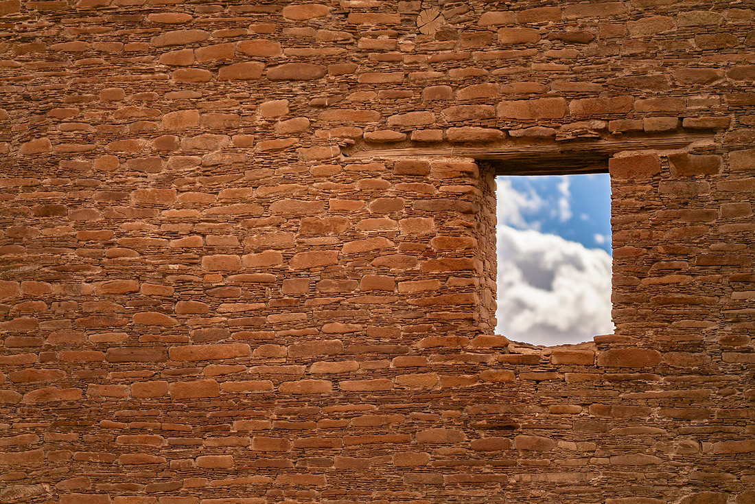 Pueblo Bonito wall and window