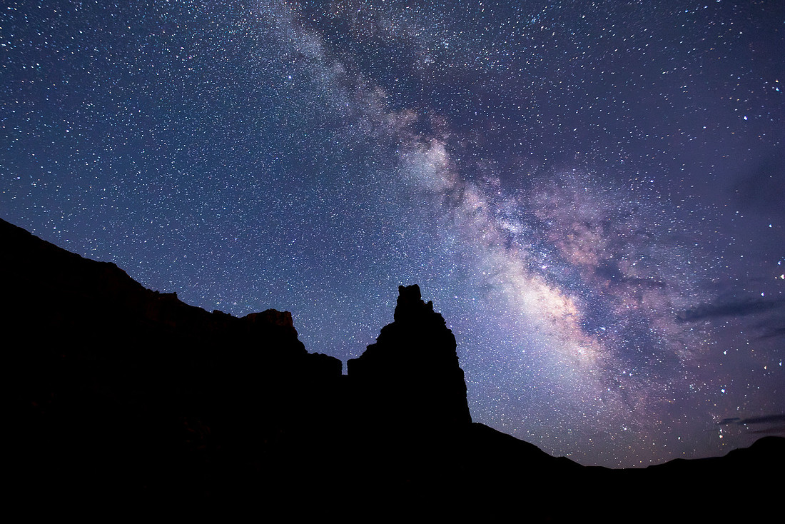 Milky Way Over Chimney Rock (2)