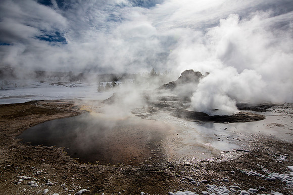Looming Castle Geyser