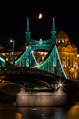 Szabadság híd - Liberty Bridge and Moon