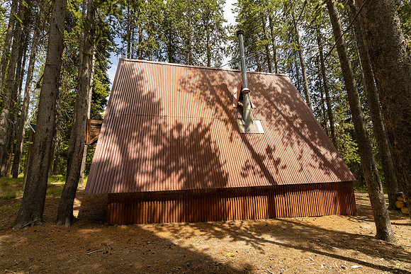 Cove Patrol Cabin: west face