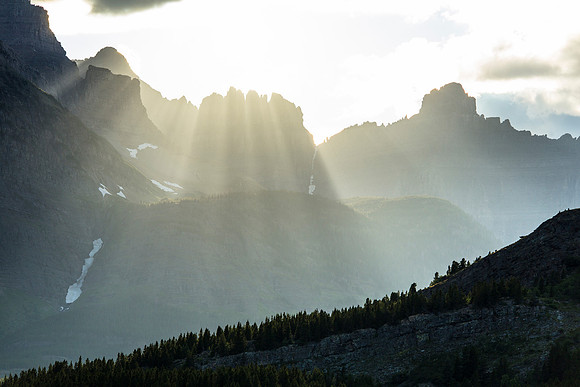 Crepuscular Rays Over Iceberg Notch