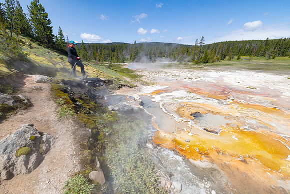 Shoshone Geyser Basin: Hiker views the Little Giant Group from t